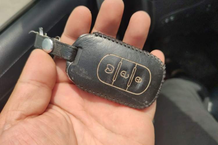 Used Dongfeng Fengon 580 2017 1.5T Manual Luxury Model Vehicle Key