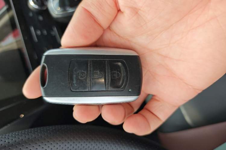 Used Dongfeng Fengon 580 2017 1.5T CVT Luxury Model Vehicle Key