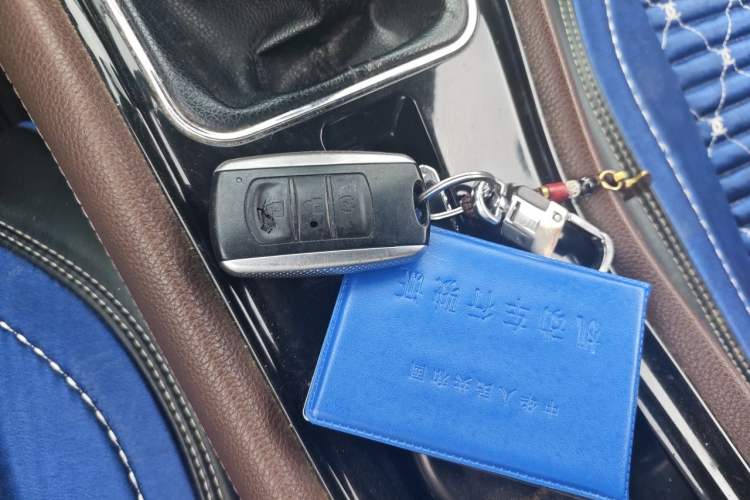 Used Dongfeng Fengon 580 2017 1.5T Manual Luxury Model Vehicle Key