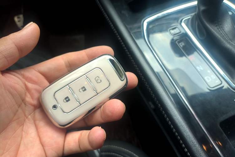 Used Dongfeng Fengon 580 2017 1.5T CVT Smart Style Model Vehicle Key