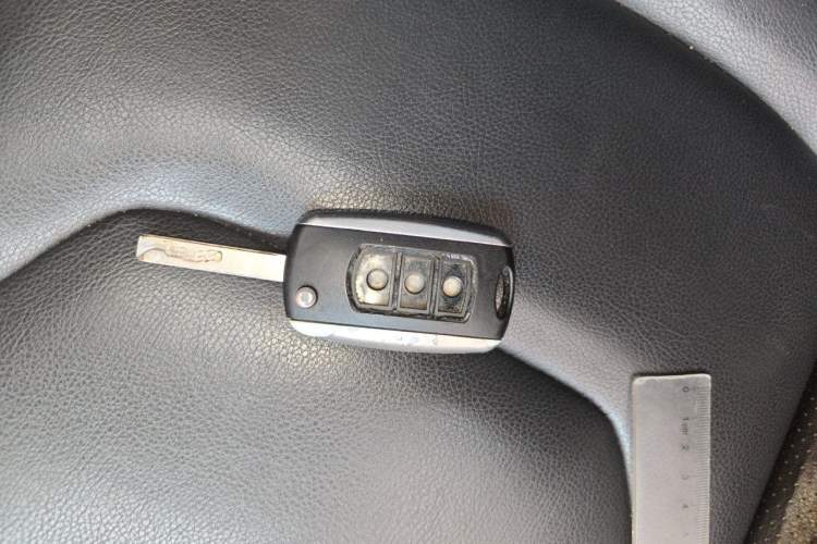 Used Dongfeng Fengon 580 2017 1.5T CVT Comfort Model Vehicle Key