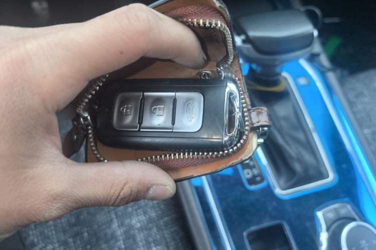 Used Dongfeng Fengon 580 2017 1.5T CVT Smart Connectivity Model Vehicle Key