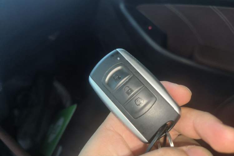 Used Dongfeng Fengon 580 2017 1.5T Manual Luxury Model Vehicle Key