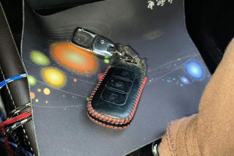 Used Dongfeng Fengon 580 2017 1.5T CVT Smart Connectivity Model Vehicle Key