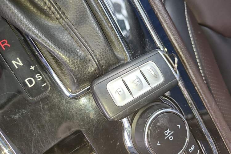 Used Dongfeng Fengon 580 2017 1.5T CVT Smart Connectivity Model Vehicle Key