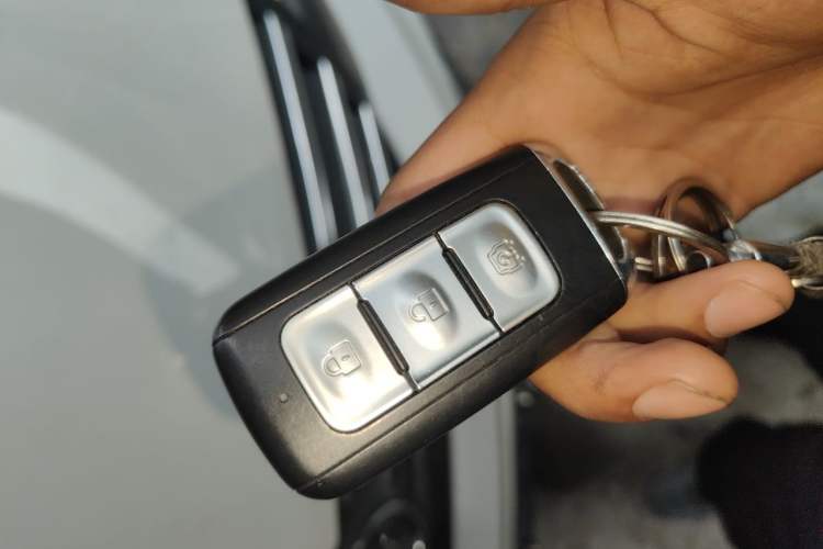 Used Dongfeng Fengon 580 2017 1.5T CVT Smart Style Model Vehicle Key