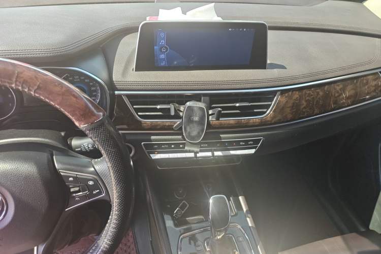 Used Dongfeng Fengon 580 2018 1.5T CVT Luxury Model Audio And AC Panel