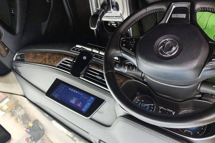 Used Dongfeng Fengon 580 2018 1.5T CVT Luxury Model Audio And AC Panel