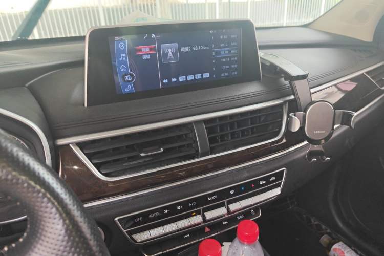 Used Dongfeng Fengon 580 2018 1.5T CVT Luxury Model Audio And AC Panel