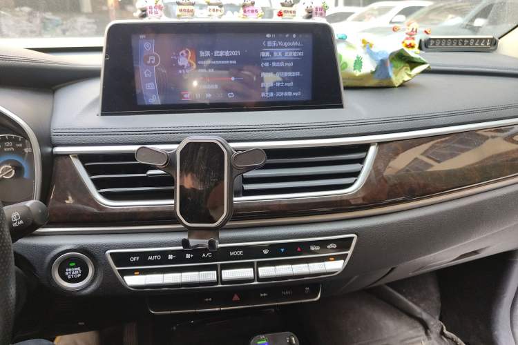 Used Dongfeng Fengon 580 2018 1.5T Manual Luxury Model Audio And AC Panel