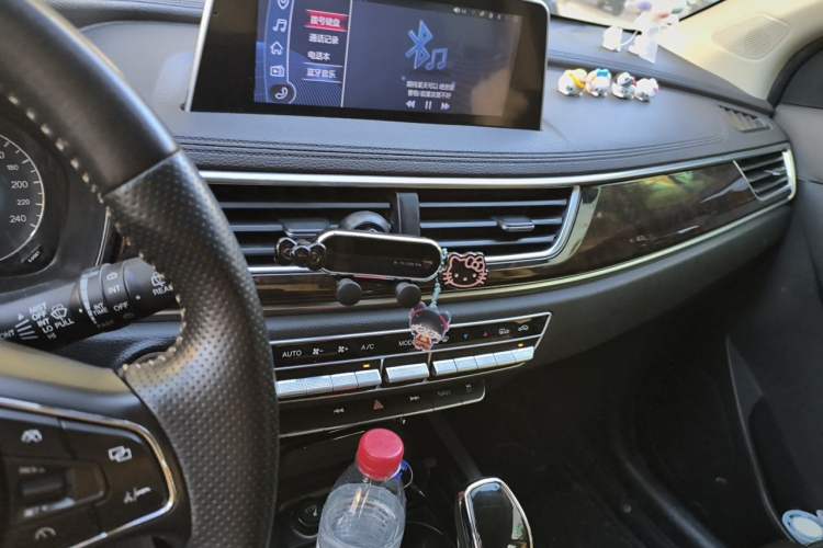 Used Dongfeng Fengon 580 2018 Revised Version 1.5T CVT Luxury Edition Audio And AC Panel