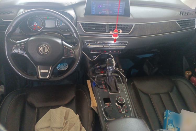 Used Dongfeng Fengon 580 2018 1.5T CVT Smart Connectivity Version Center Console