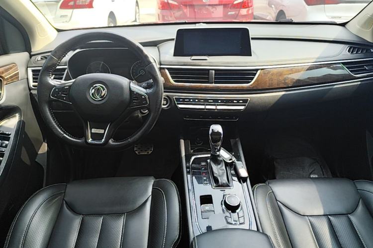 Used Dongfeng Fengon 580 2018 1.5T CVT ZhiShang Version Center Console