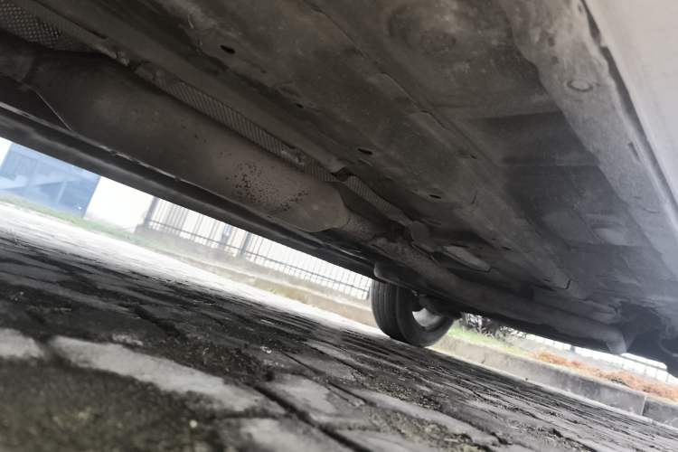 Used Dongfeng Fengon 580 2018 1.5T Manual Luxury Model Chassis Front Left