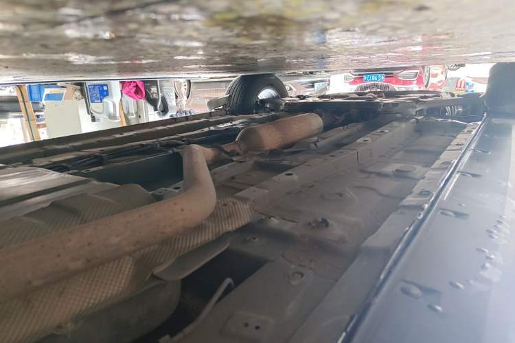 Used Dongfeng Fengon 580 2018 Revised Version 1.5T CVT Luxury Edition Chassis Rear Left