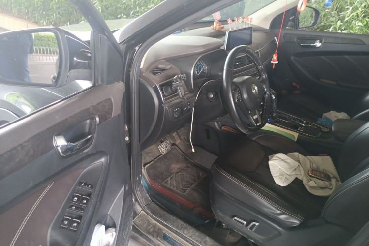 Used Dongfeng Fengon 580 2018 1.5T CVT Smart Connectivity Version Driver Seat