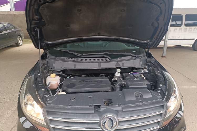 Used Dongfeng Fengon 580 2018 Revised Version 1.5T CVT Luxury Edition Engine Bay