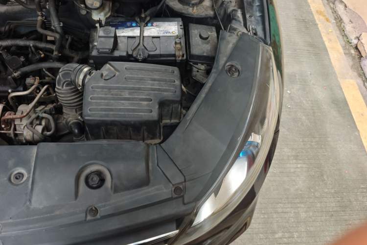 Used Dongfeng Fengon 580 2018 1.5T CVT ZhiShang Version Engine Bay Left