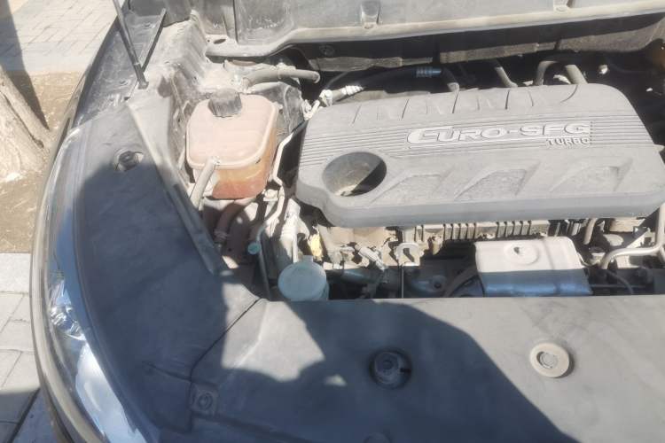 Used Dongfeng Fengon 580 2018 1.5T CVT Luxury Model Engine Bay Right