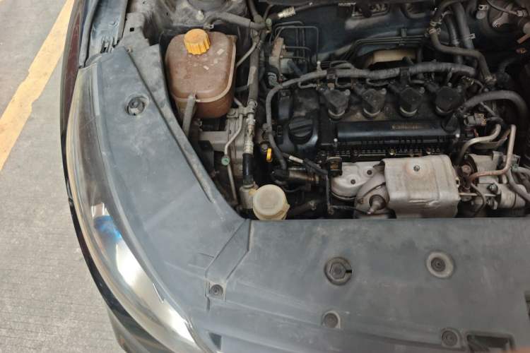 Used Dongfeng Fengon 580 2018 1.5T CVT ZhiShang Version Engine Bay Right