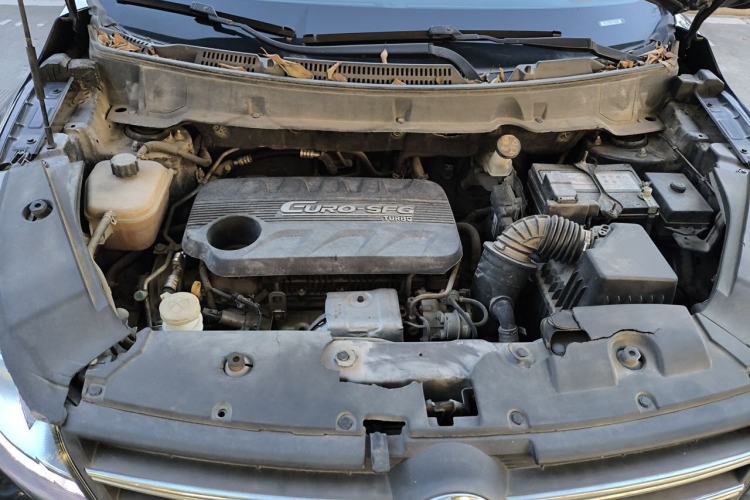 Used Dongfeng Fengon 580 2018 Revised Version 1.5T CVT Luxury Edition Engine Bay