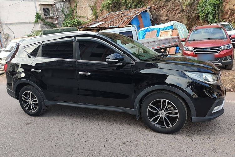 Used Dongfeng Fengon 580 2018 1.5T CVT Luxury Model Exterior 2