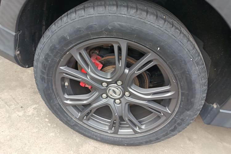 Used Dongfeng Fengon 580 2018 1.5T CVT Smart Connectivity Version Exterior 4