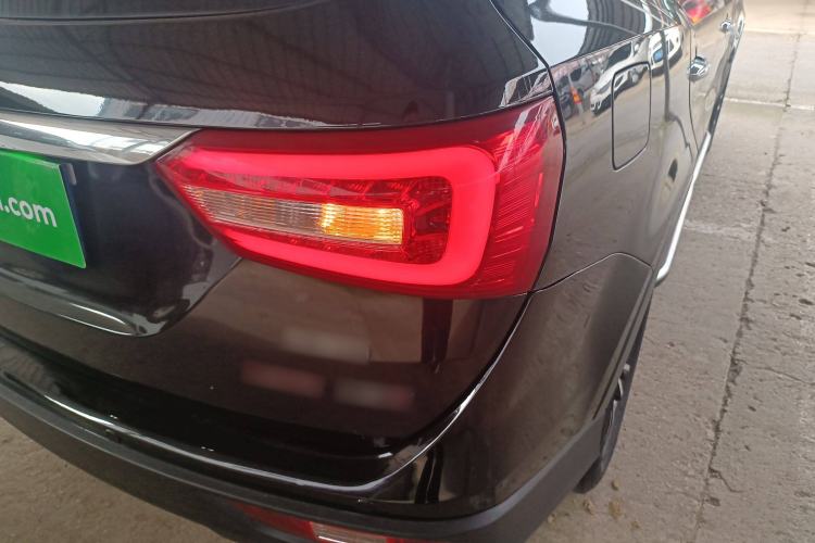 Used Dongfeng Fengon 580 2018 Revised Version 1.5T CVT Luxury Edition Exterior 6
