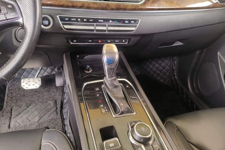 Used Dongfeng Fengon 580 2018 1.5T CVT Luxury Model Gear Lever