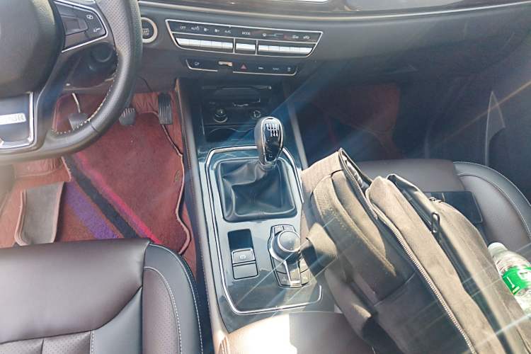 Used Dongfeng Fengon 580 2018 1.5T Manual Luxury Model Gear Lever