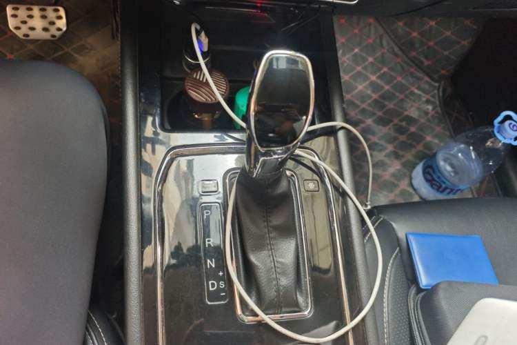 Used Dongfeng Fengon 580 2018 1.5T CVT ZhiShang Version Gear Lever