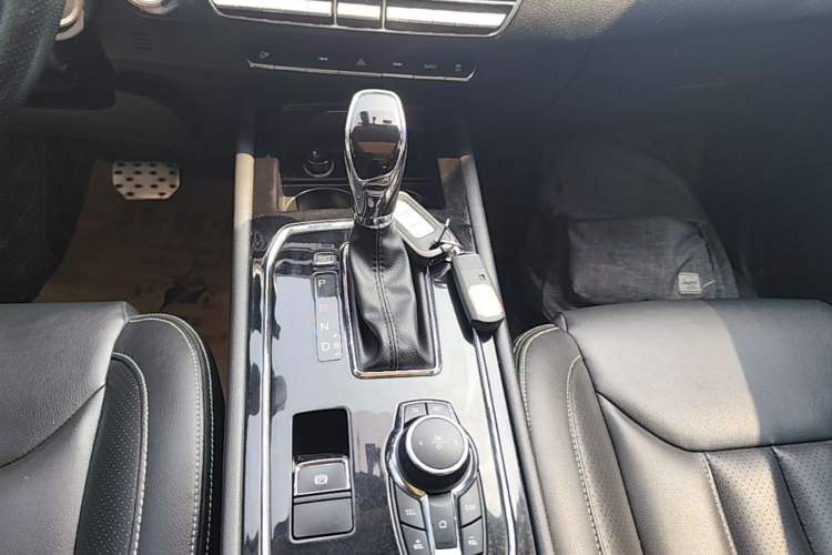 Used Dongfeng Fengon 580 2018 1.5T CVT ZhiShang Version Gear Lever