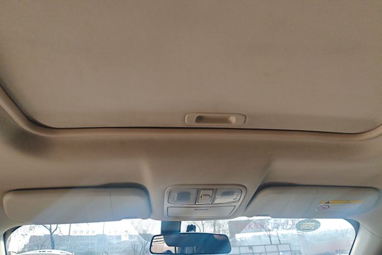 Used Dongfeng Fengon 580 2018 1.5T Manual Luxury Model Headliner