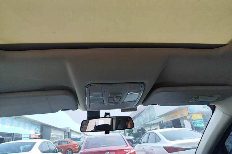Used Dongfeng Fengon 580 2018 1.5T CVT ZhiShang Version Headliner