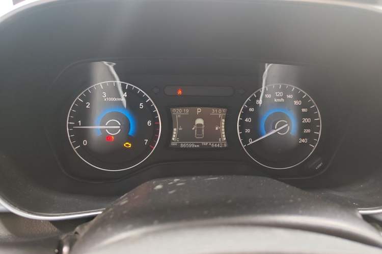 Used Dongfeng Fengon 580 2018 Revised Version 1.5T CVT Luxury Edition Instrument Cluster