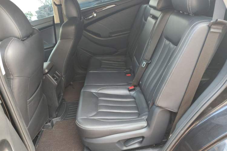 Used Dongfeng Fengon 580 2018 1.5T CVT Luxury Model Interior 1