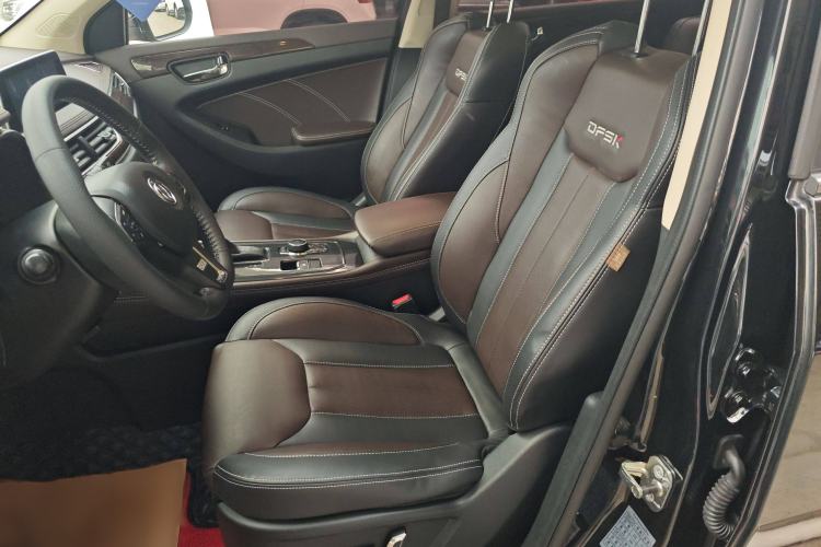 Used Dongfeng Fengon 580 2018 1.5T CVT Smart Connectivity Version Interior 1