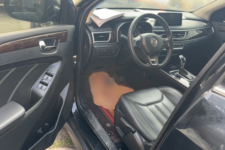 Used Dongfeng Fengon 580 2018 Revised Version 1.5T CVT Luxury Edition Interior 2
