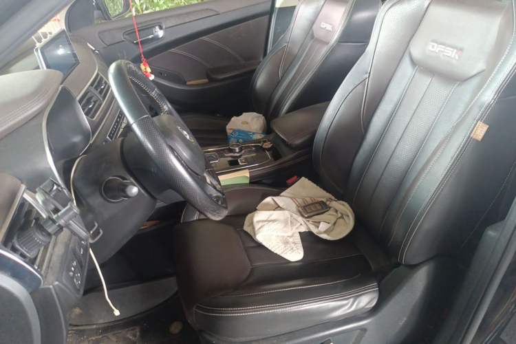 Used Dongfeng Fengon 580 2018 1.5T CVT Smart Connectivity Version Left Front Seat