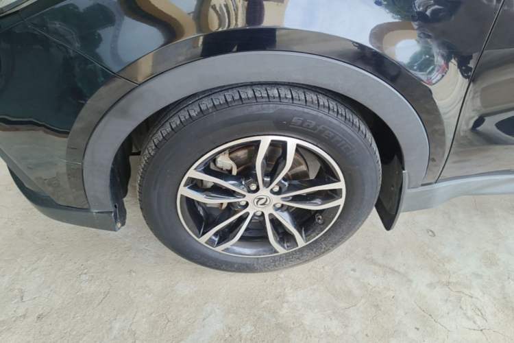 Used Dongfeng Fengon 580 2018 1.5T CVT Luxury Model Left Front Wheel Hub