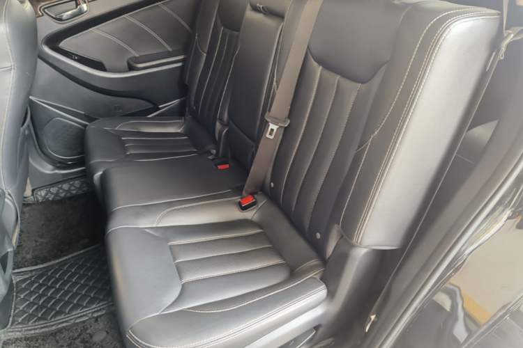 Used Dongfeng Fengon 580 2018 1.5T CVT Luxury Model Left Rear Seat