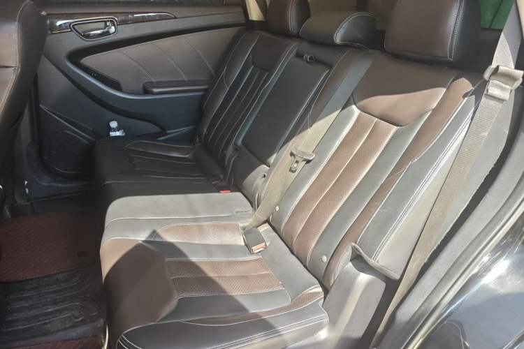 Used Dongfeng Fengon 580 2018 1.5T CVT Luxury Model Left Rear Seat