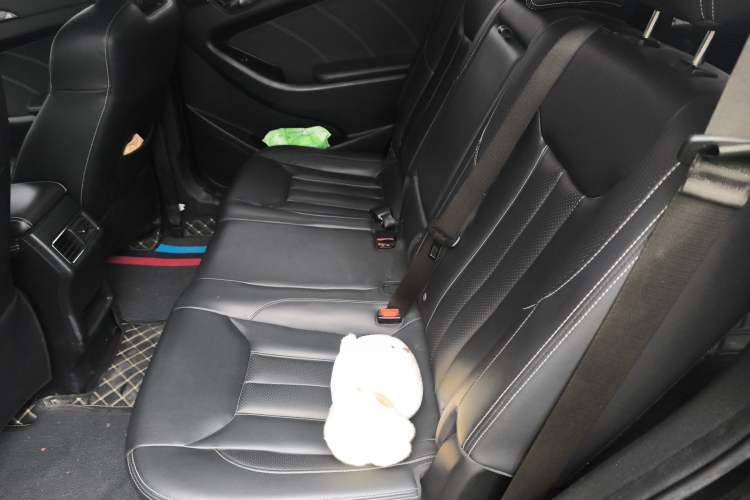 Used Dongfeng Fengon 580 2018 1.5T Manual Luxury Model Left Rear Seat