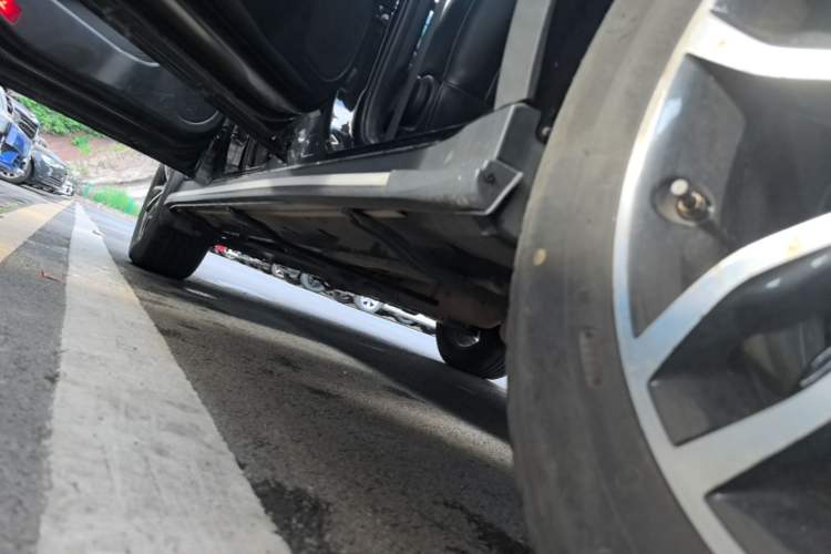 Used Dongfeng Fengon 580 2018 1.5T CVT Luxury Model Left Side Sill