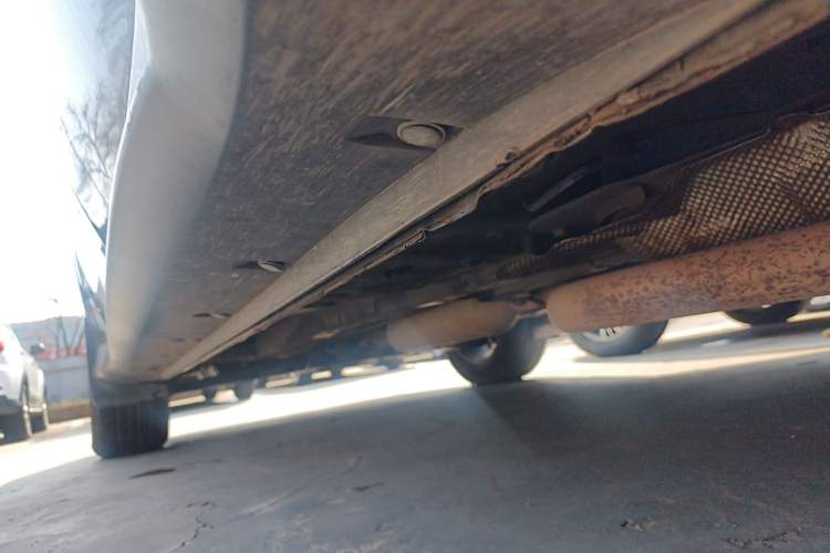 Used Dongfeng Fengon 580 2018 1.5T Manual Luxury Model Left Side Sill