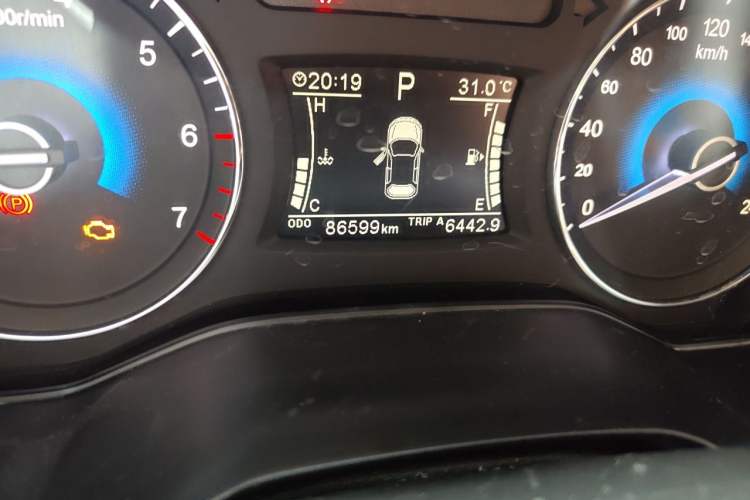 Used Dongfeng Fengon 580 2018 Revised Version 1.5T CVT Luxury Edition Odometer Close Up