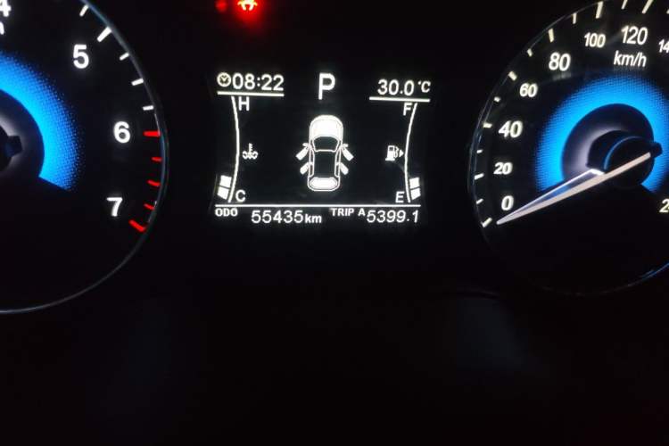 Used Dongfeng Fengon 580 2018 Revised Version 1.5T CVT Luxury Edition Odometer Close Up