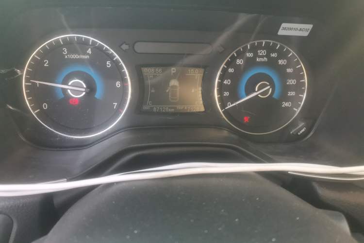 Used Dongfeng Fengon 580 2018 1.5T CVT Luxury Model Odometer Close Up