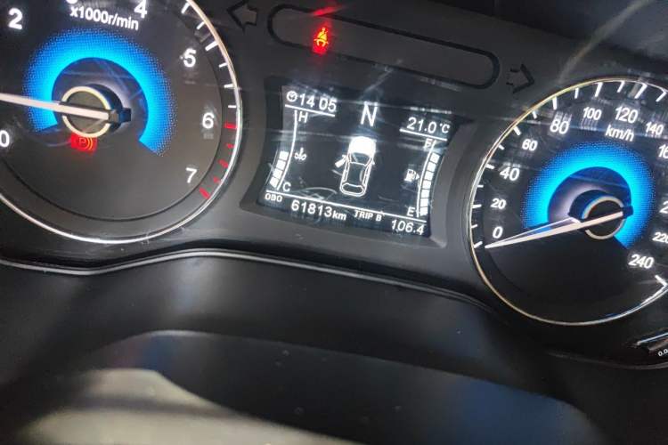 Used Dongfeng Fengon 580 2018 1.5T CVT ZhiShang Version Odometer Close Up