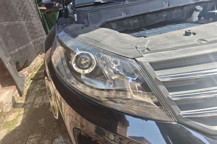 Used Dongfeng Fengon 580 2018 1.5T CVT Luxury Model Right Front Headlight